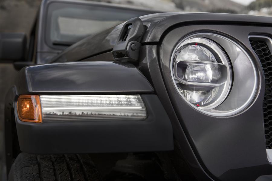  Jeep Wrangler Unlimited Sahara (JL) 2018 года  (NA) (фото 11 из 52)